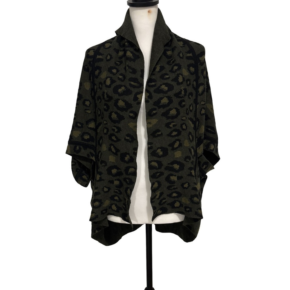 Anthropologie Akemi + Kim Animal Print Cardigan In Green Color O/S - Picture 2 of 6